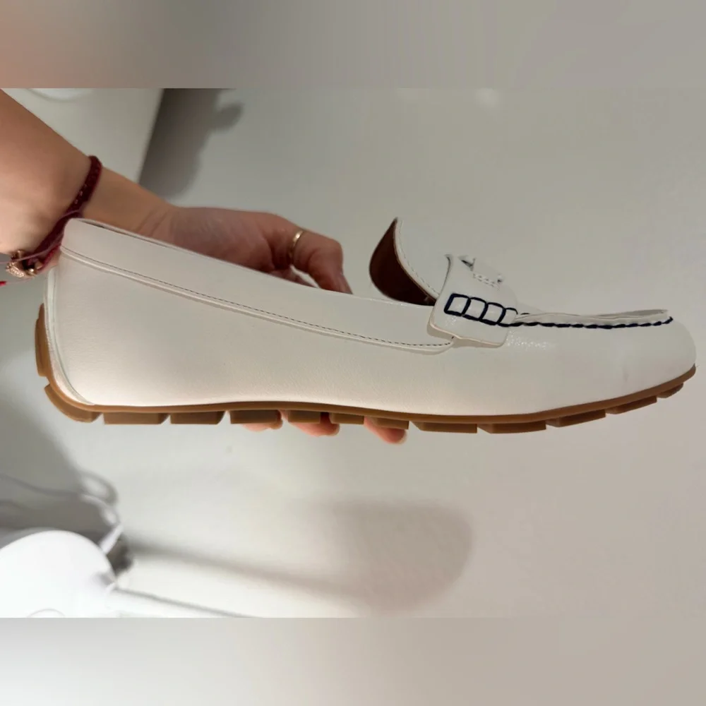 Tommy Hilfiger White Leather Penny Loafer with Brown Tread - Picture 1 of 5